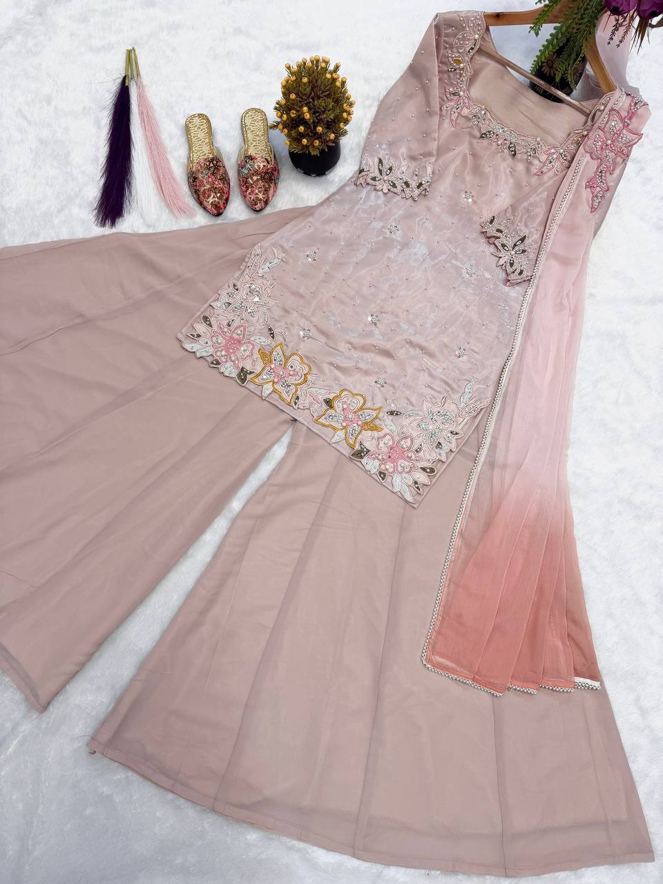Editorial Rose-Dust Minimalist Set